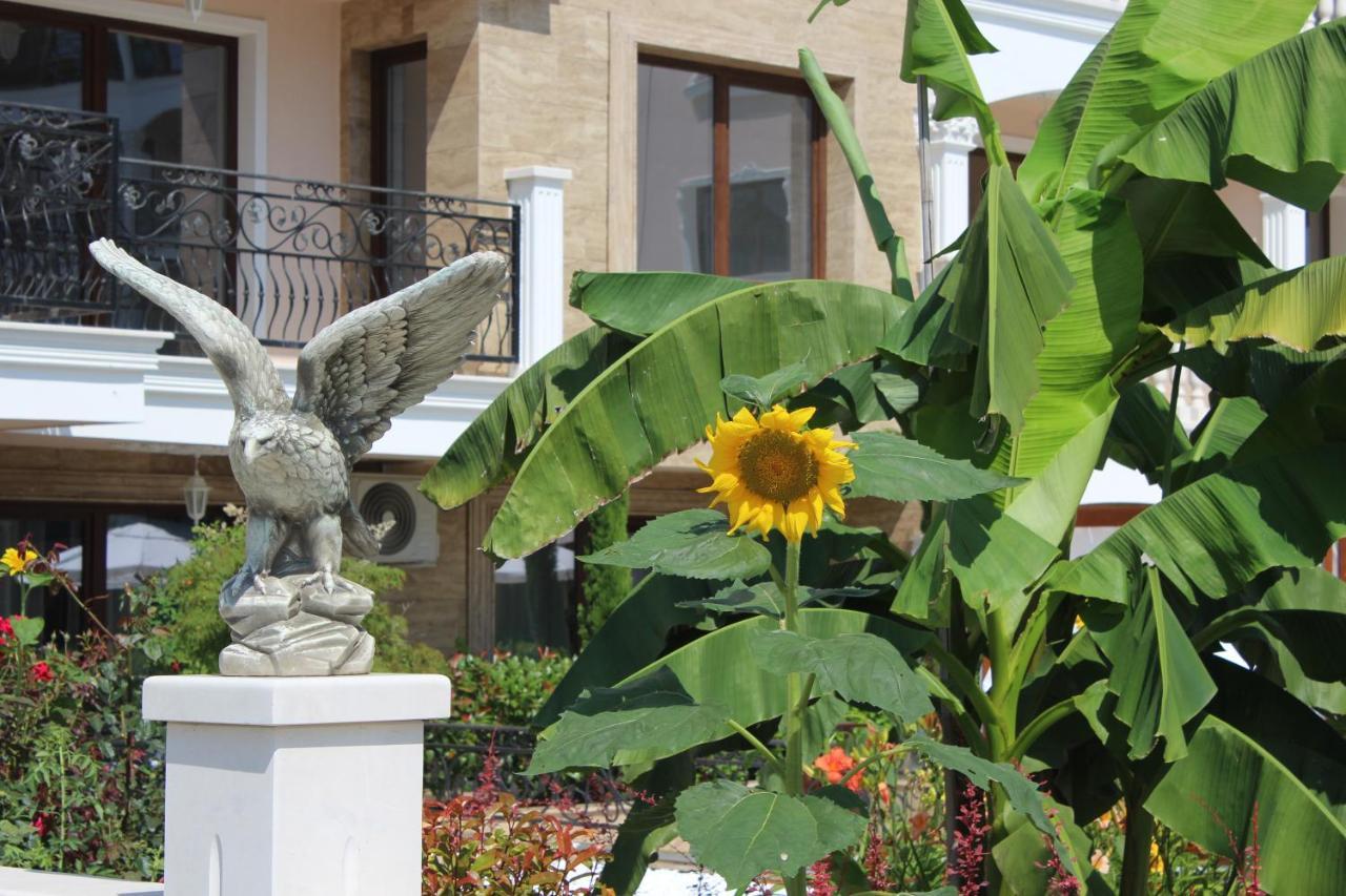 Valencia Gardens Luxury Apartment